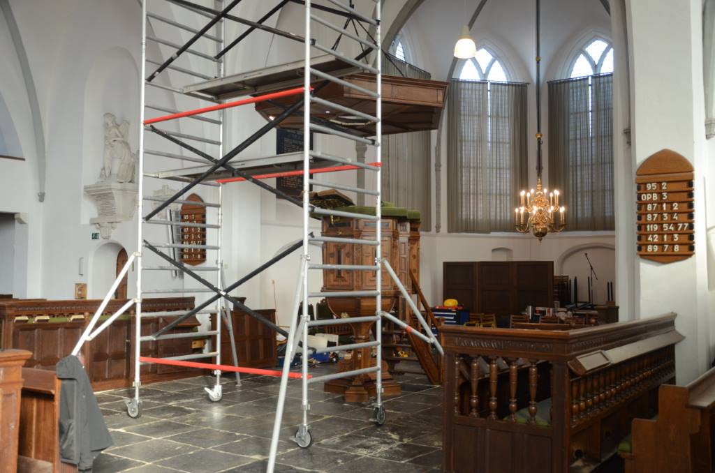 Preekstoel Oude Kerk Barneveld gerestaureerd door Hekkers & Van 't Spijker - 3