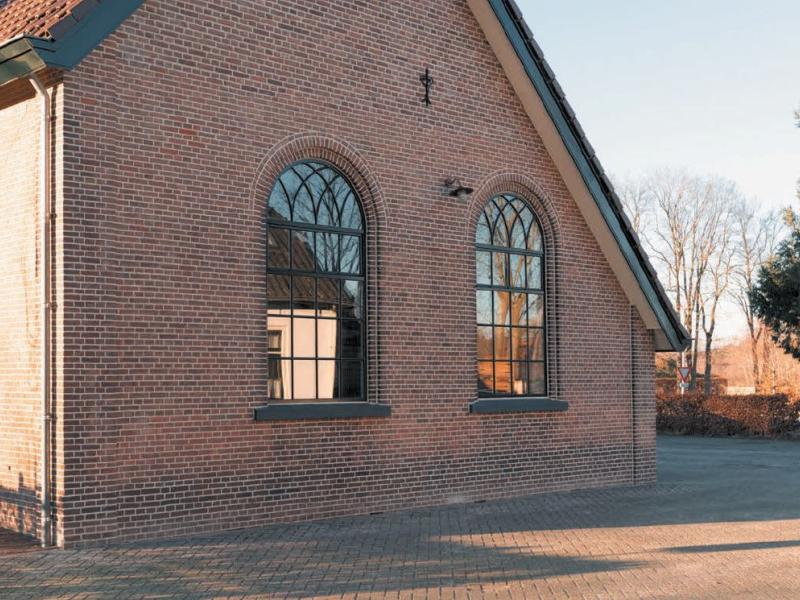 Geïsoleerde kerkramen op maat