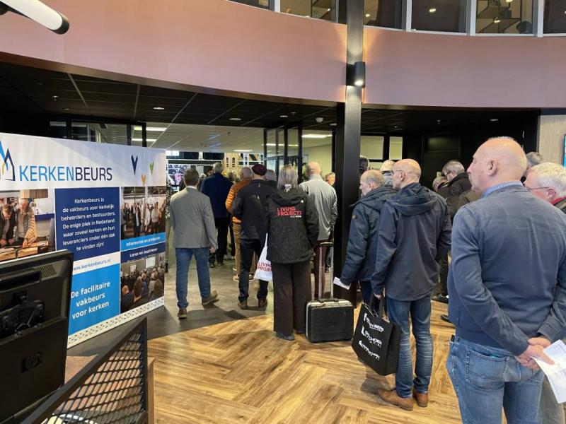 Entree Kerkenbeurs in Expo Houten