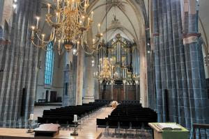 Nieuwe verlichting voor de Martinikerk in Groningen.